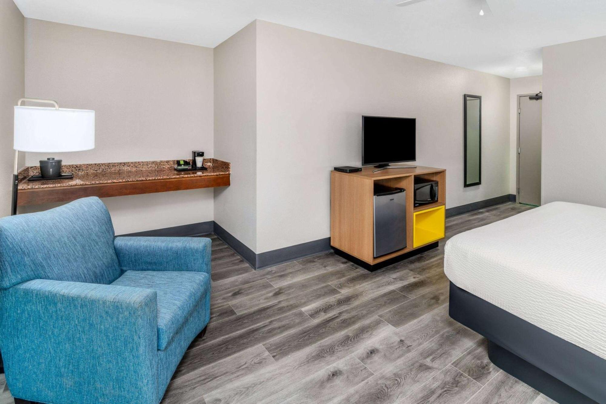 Days Inn By Wyndham Lamar Esterno foto